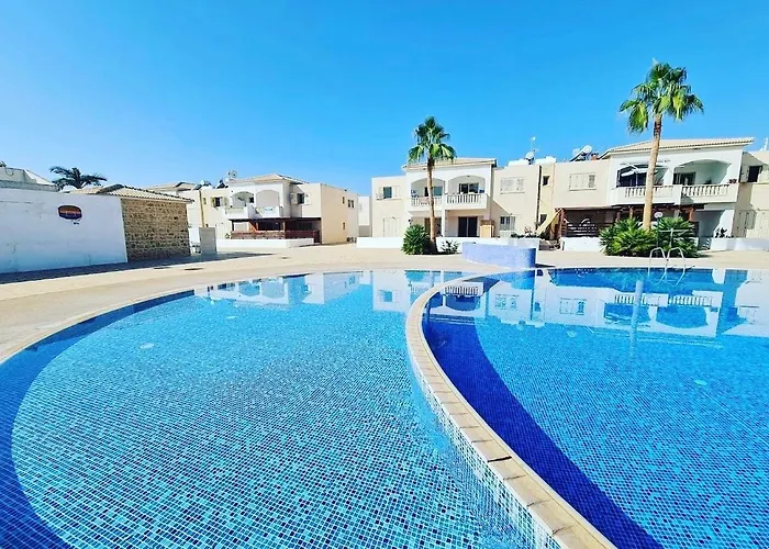 Mermaid * Mandria (Paphos)